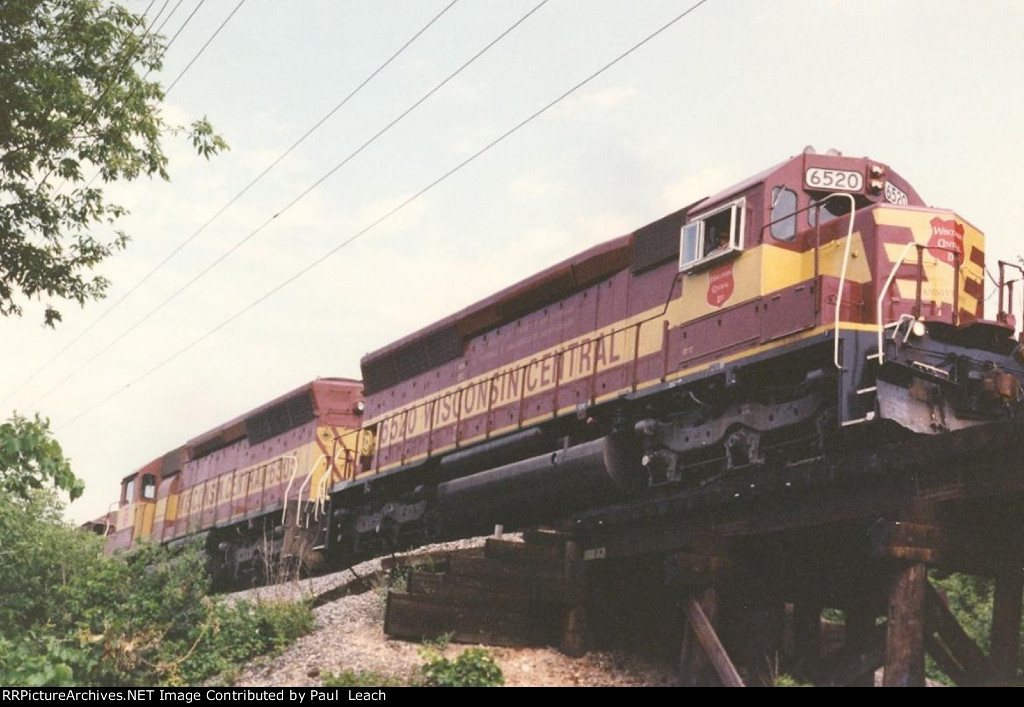 All rail ore loads cruise east
